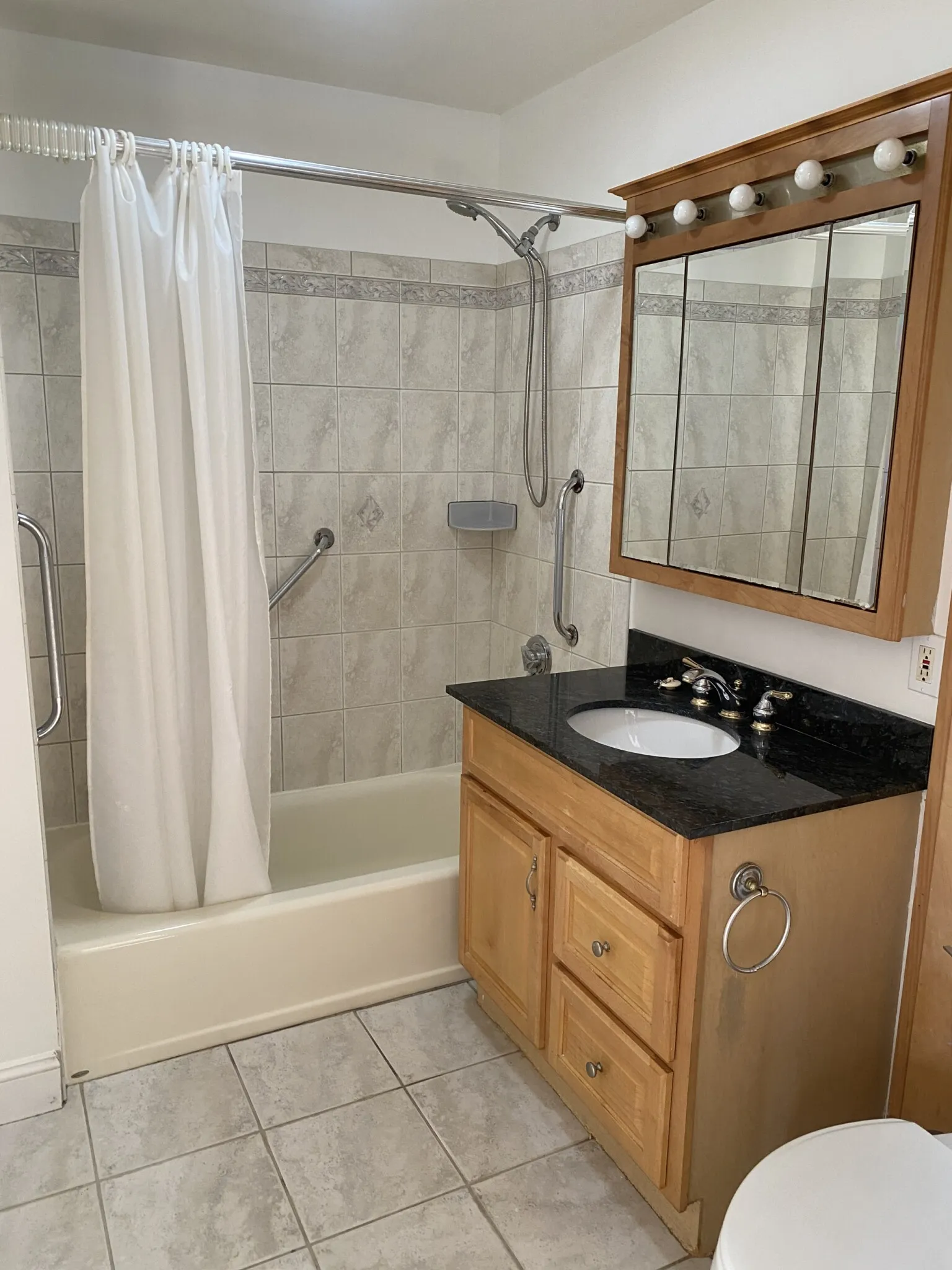 114 Thorndike St, East Cambridge