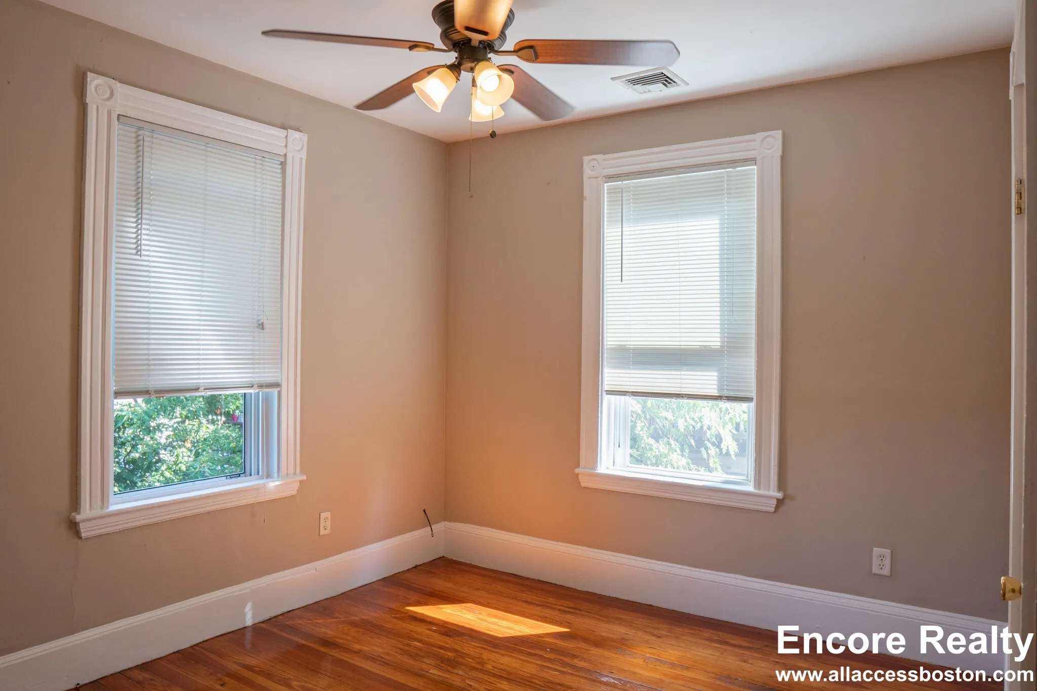 1 Parker Hill Ter, Mission Hill