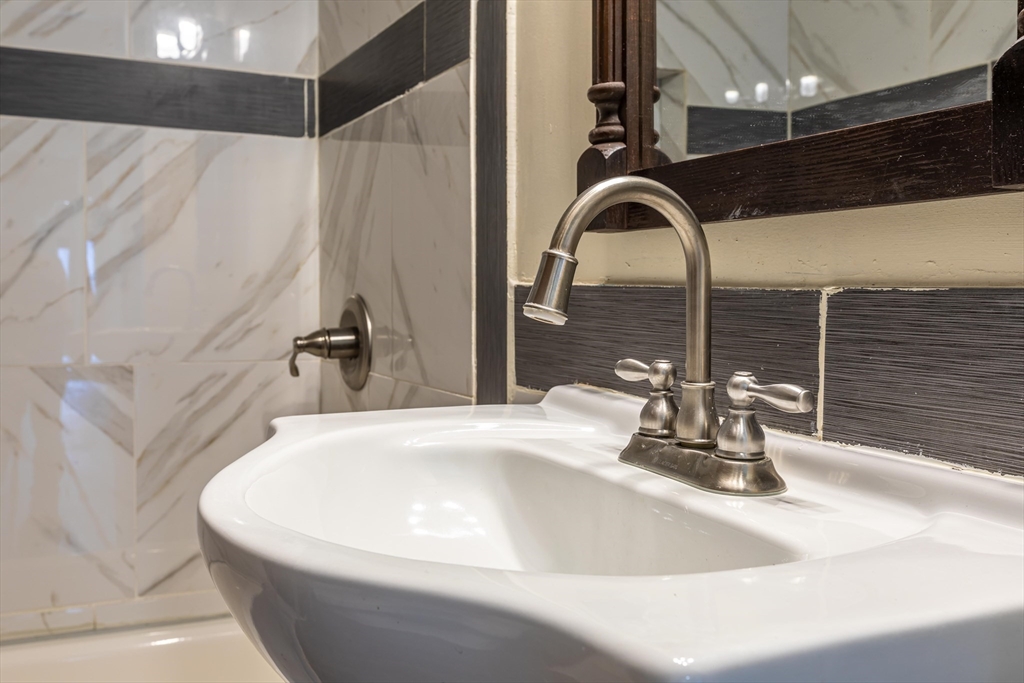 376 Medford St, Somerville