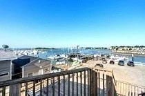 585 Shirley St, Winthrop