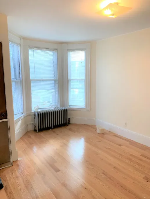 381 Harvard St, Mid-Cambridge