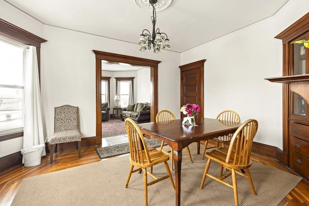 55 Main St, Winter Hill