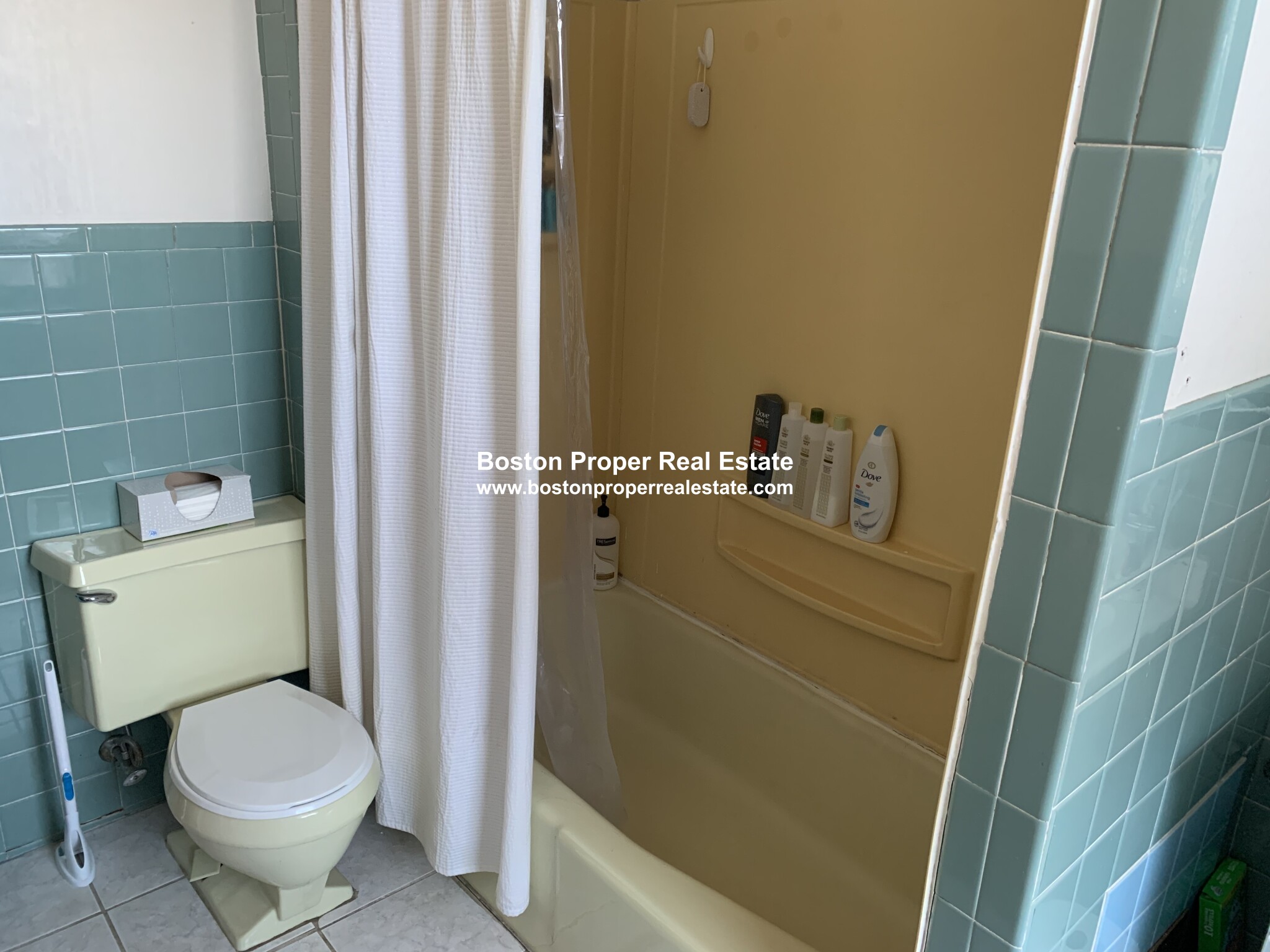 16 Hereford St, Back Bay