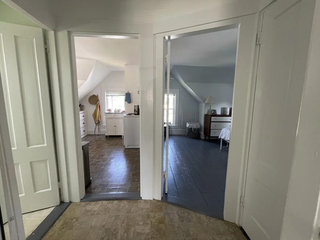 22 Cleveland Ave, Woburn