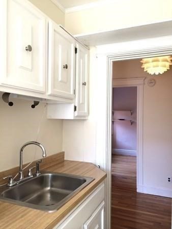 60 Queensberry St, Fenway