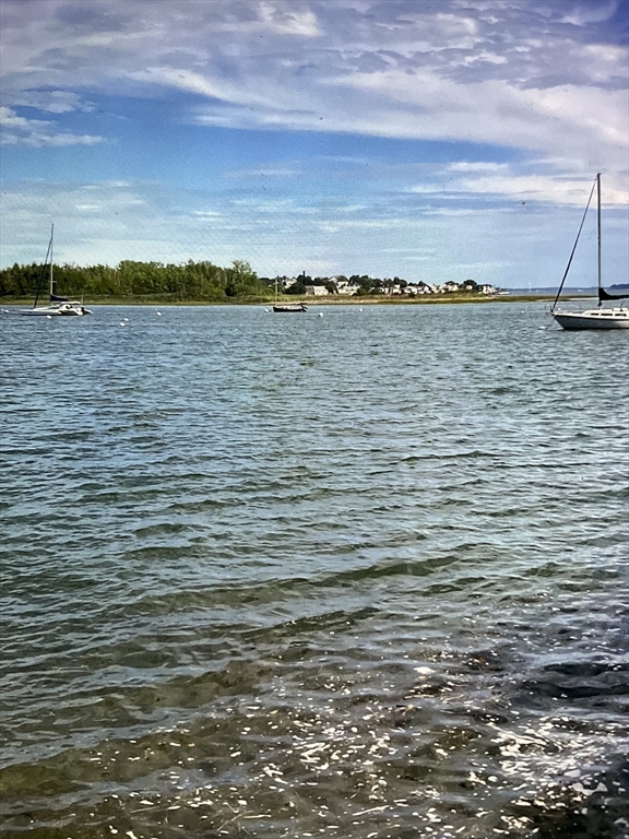 81 Sunnyside Ave, Winthrop