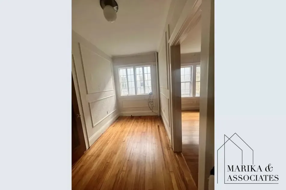 67 Green St, North Brookline