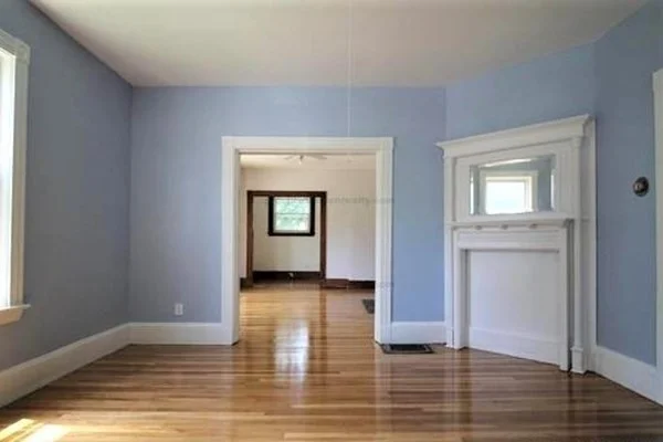 32 Mansfield St, Allston