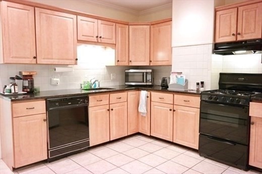 18 Union St, Charlestown