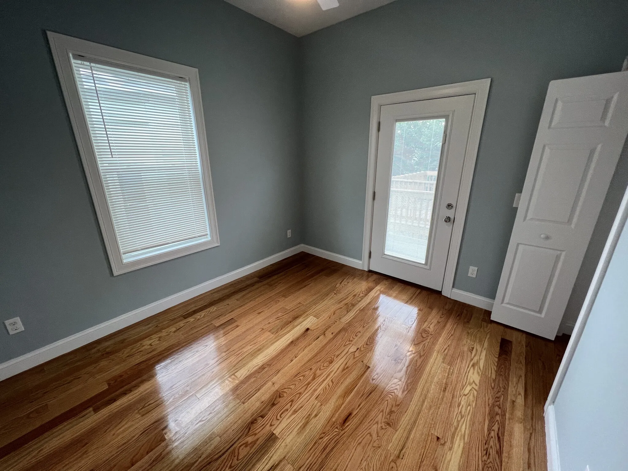 126 Cross St, East Somerville