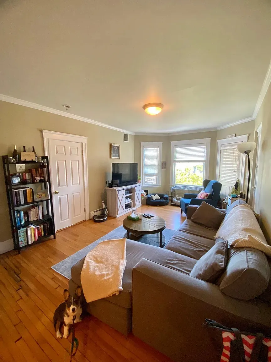 33 Main St, Winter Hill