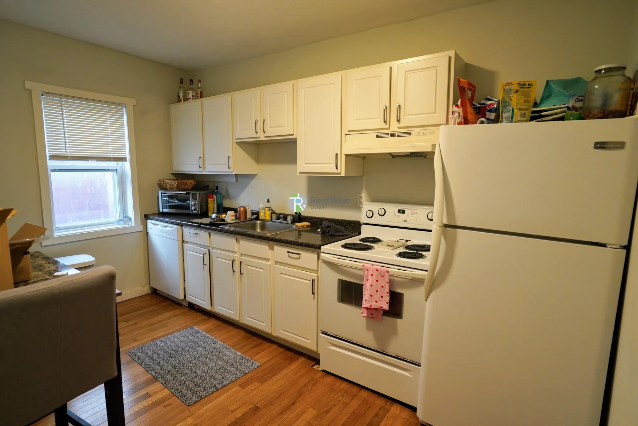 3 Schrepel Pl, South Boston