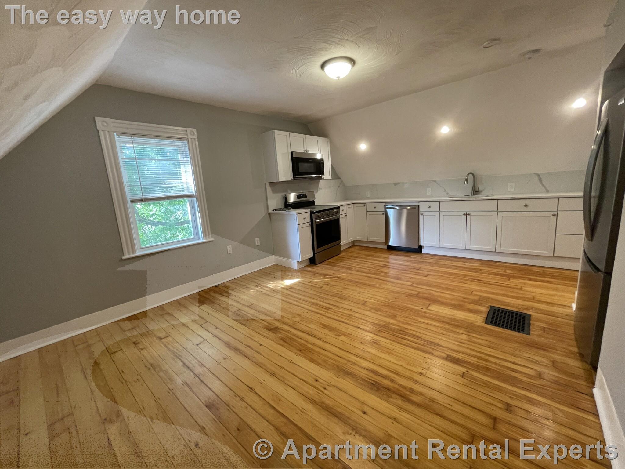 35 Cameron Ave, Davis Square