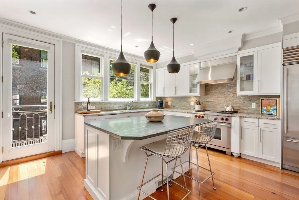 48 Appleton St, South End