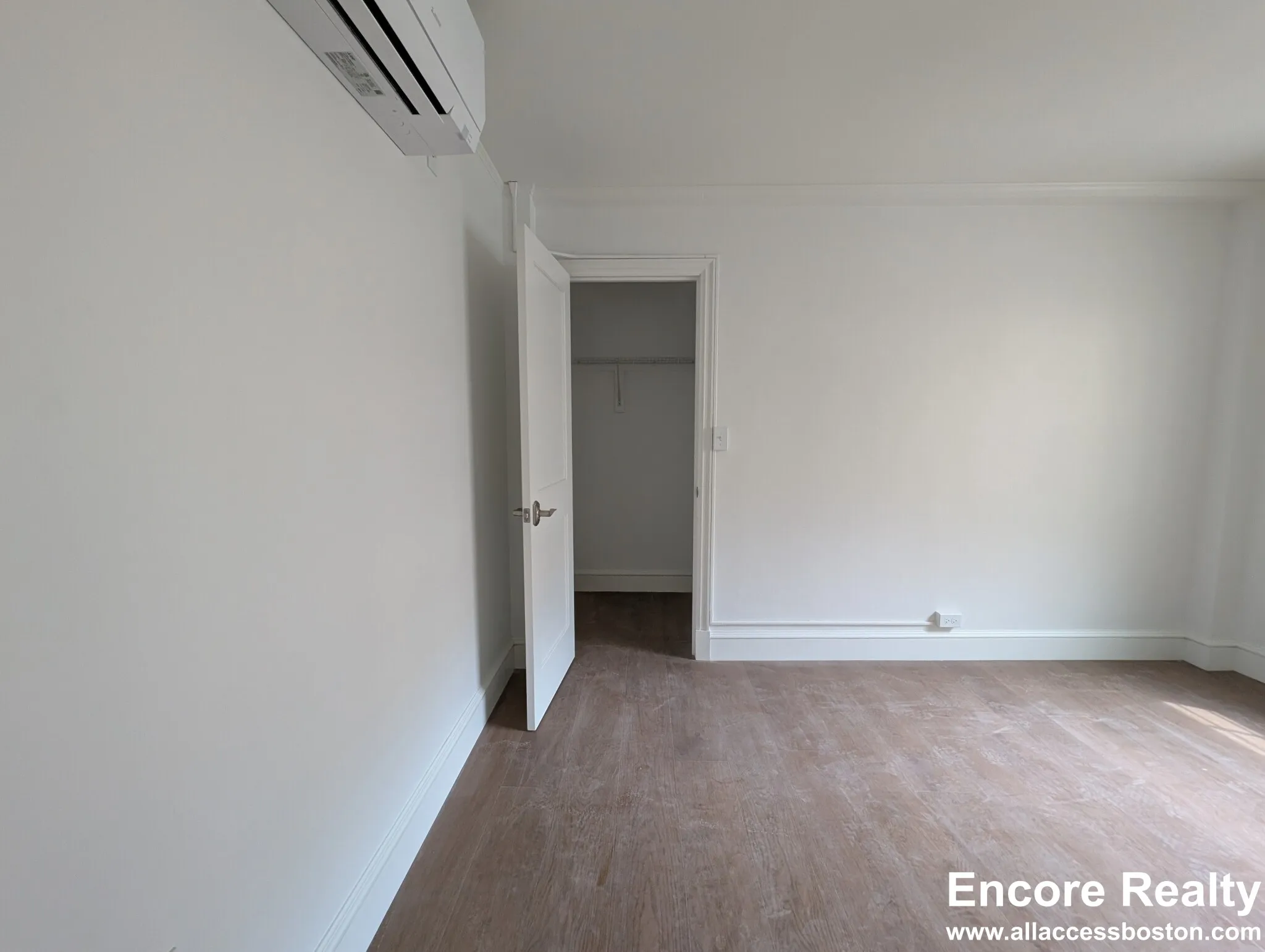 1200 Massachusetts Ave, Riverside