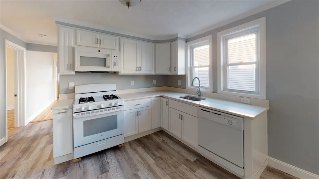 5 Edgar Ter, Winter Hill