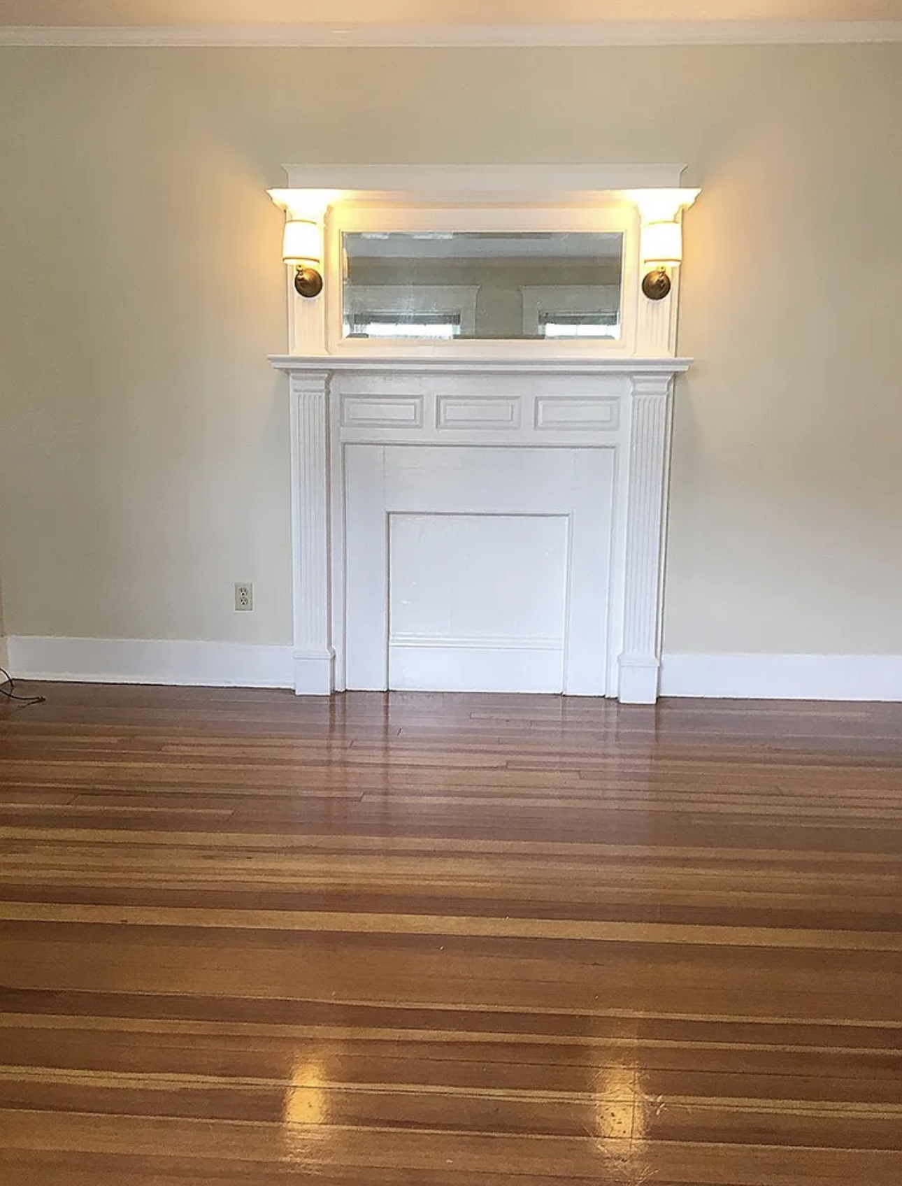 78 Temple Ave, Winthrop