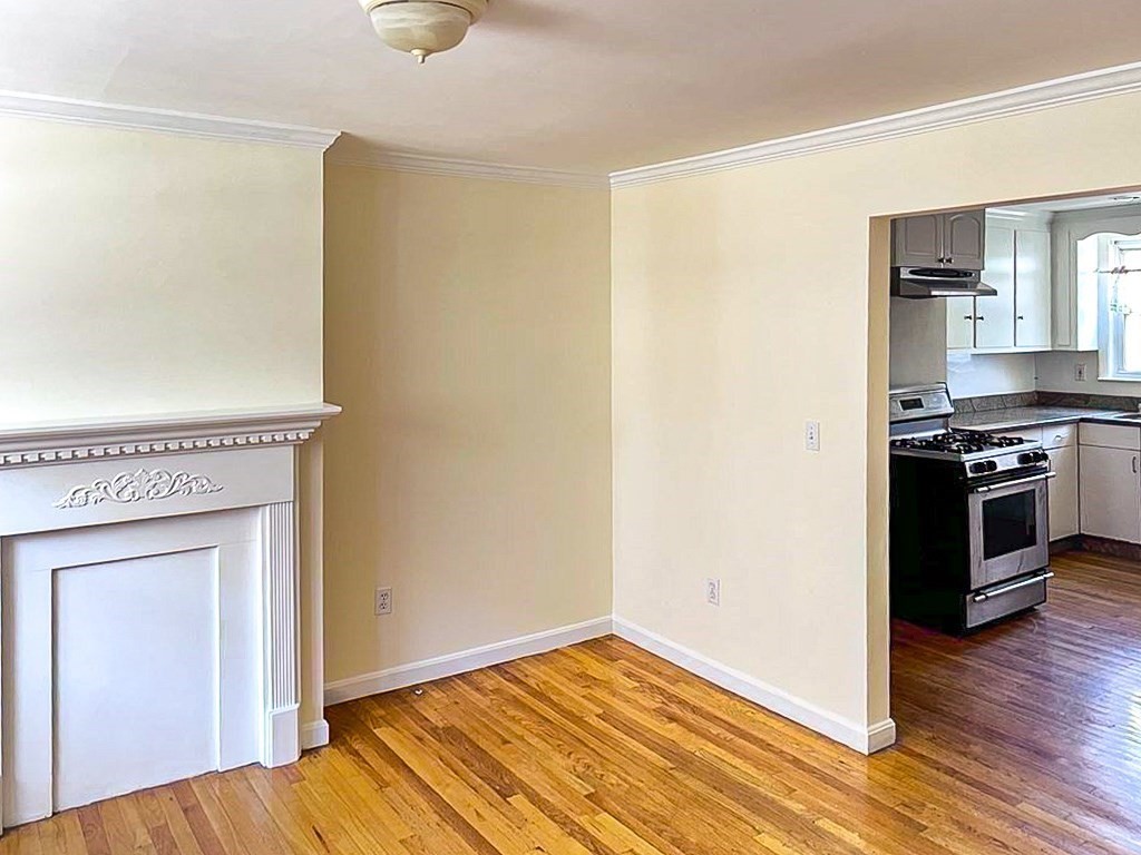 244 Everett St, East Boston