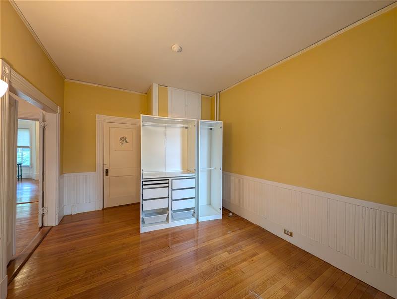 6 Hurlbut St, Neighborhood Nine