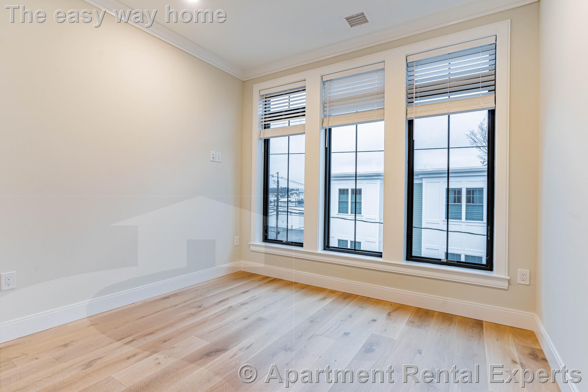 157 Everett St, Allston