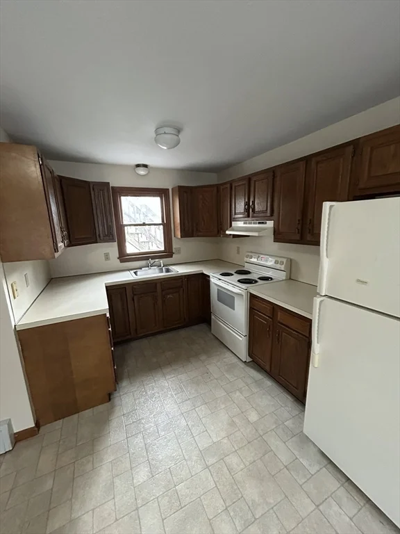 227 Wood St, Hopkinton