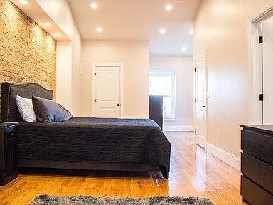 43 Old Harbor St, South Boston