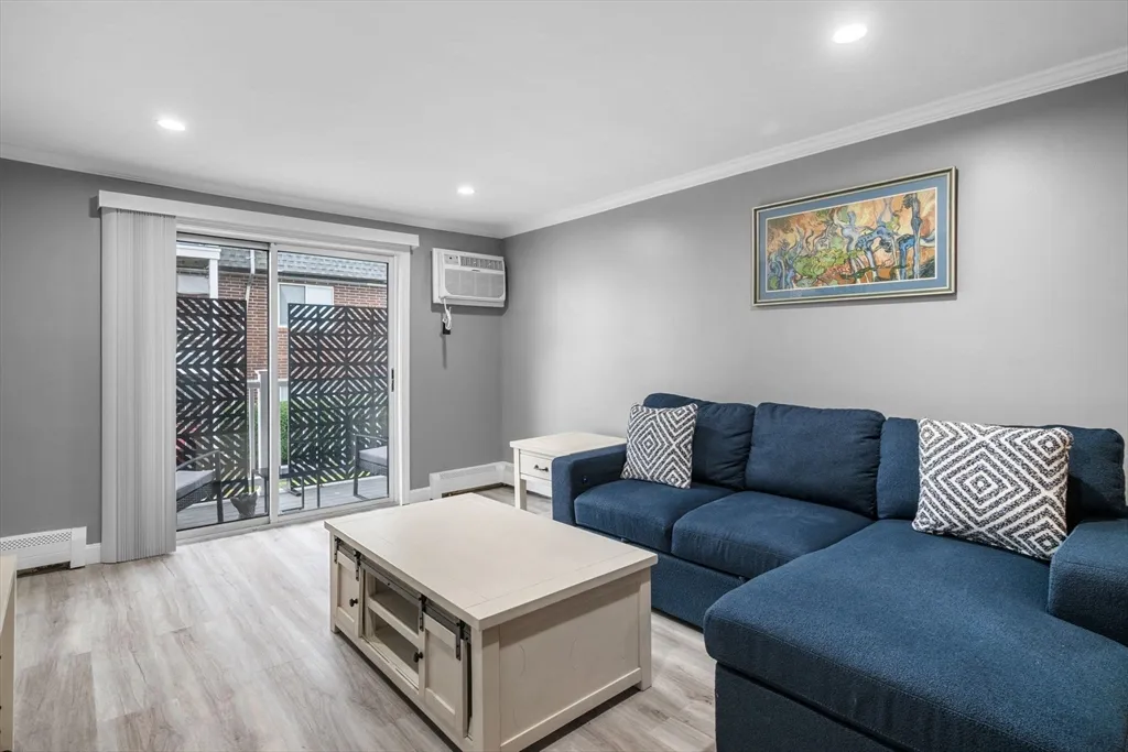 145 Essex Ave, Gloucester