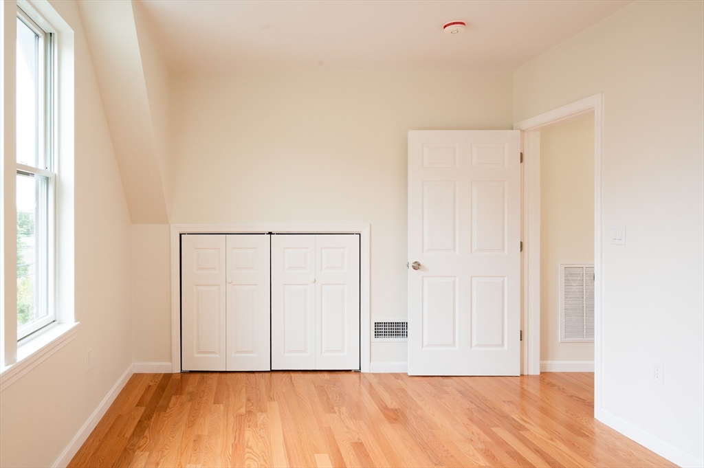 171 Everett St, Allston