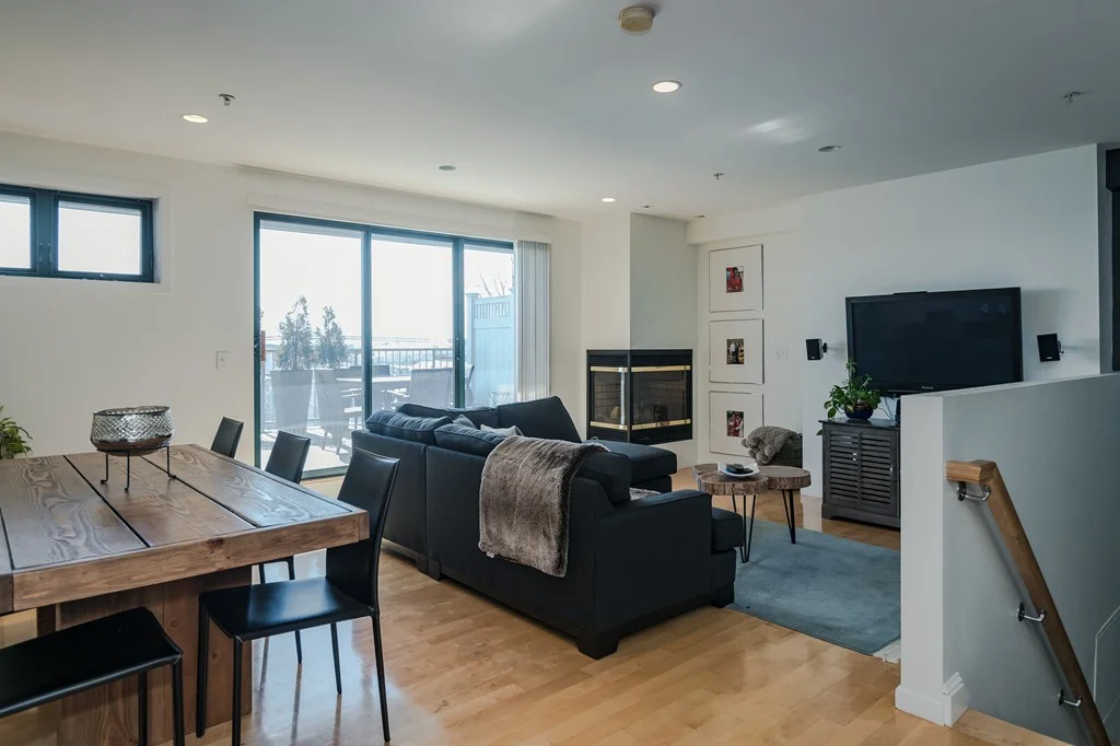 210 Broadway, Everett