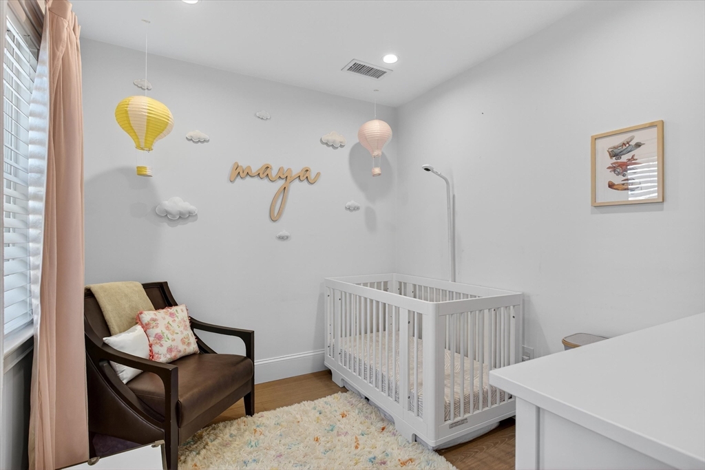 7 Bell Ct, South Boston