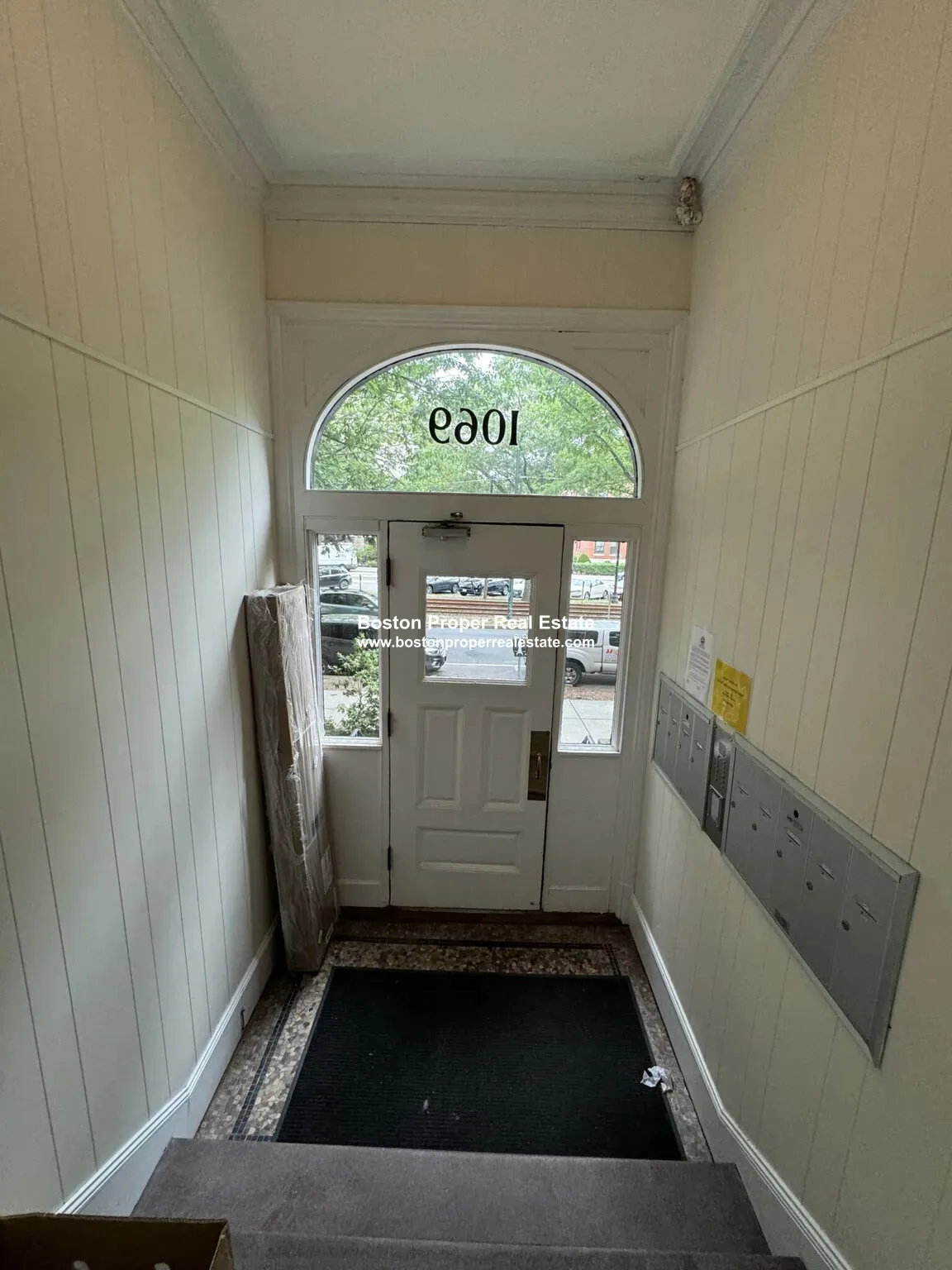 1069 Beacon St, Longwood