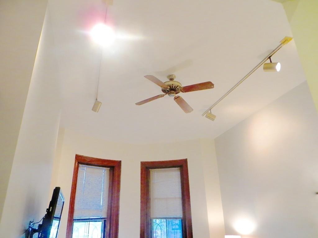 68 Waltham St, Boston