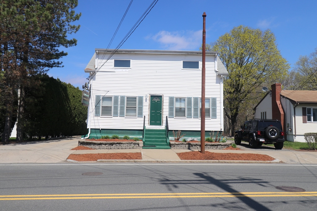 242 Water St, Wakefield