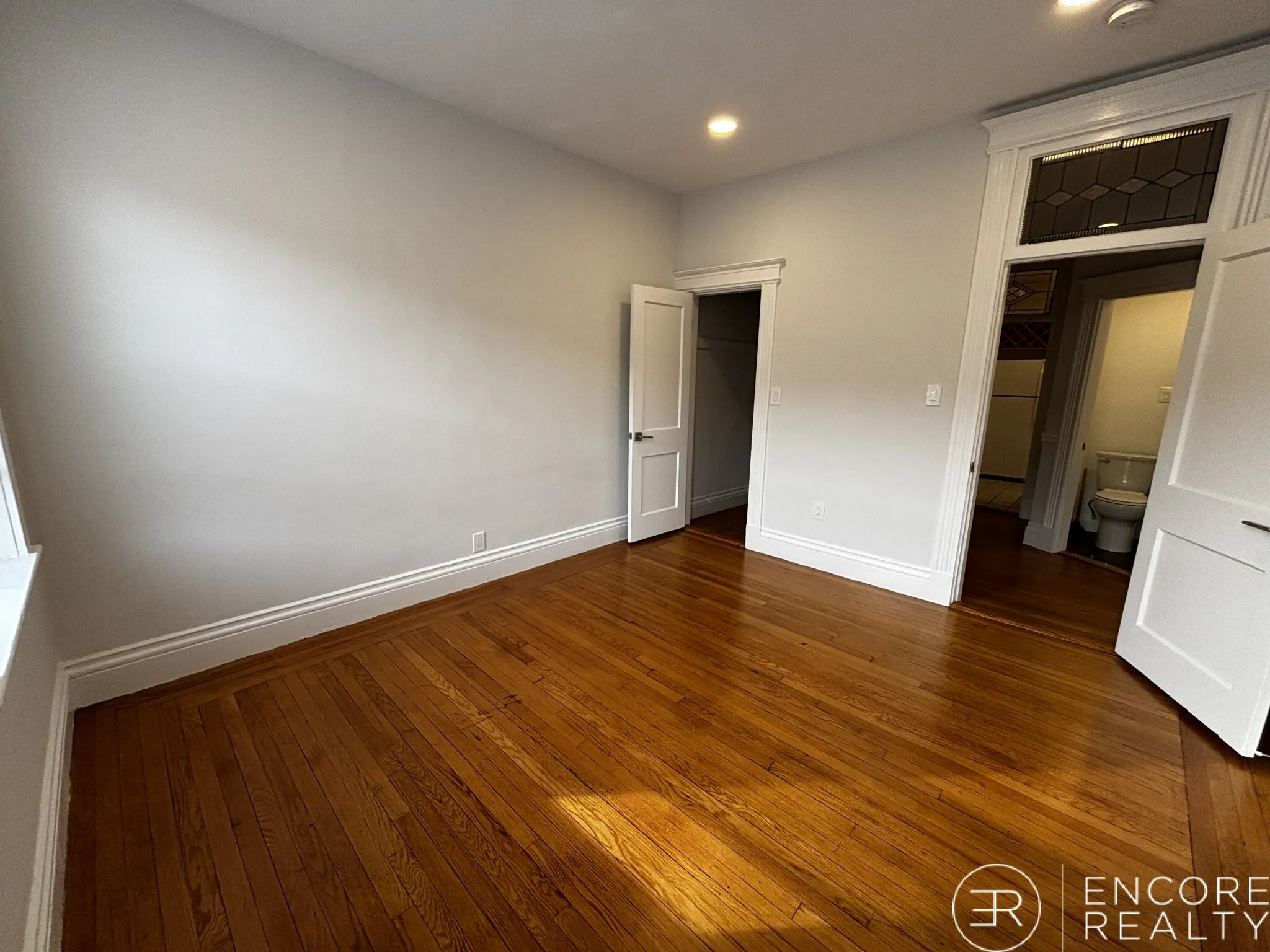 19 Peterborough St, Fenway