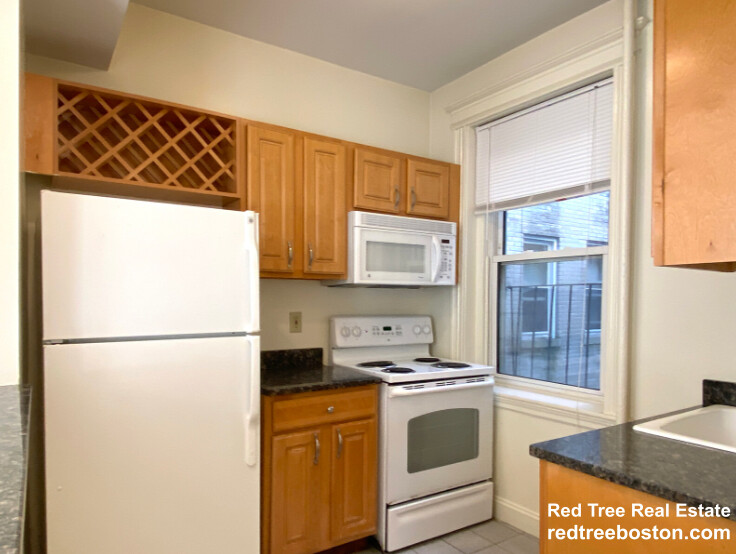 28 Queensberry St, Fenway