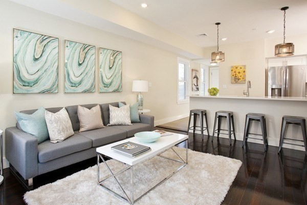 27 Parkton Rd, Jamaica Plain