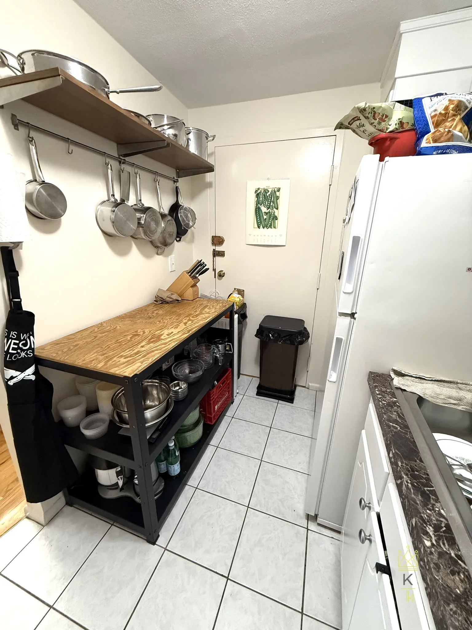 81 Green St, North Brookline