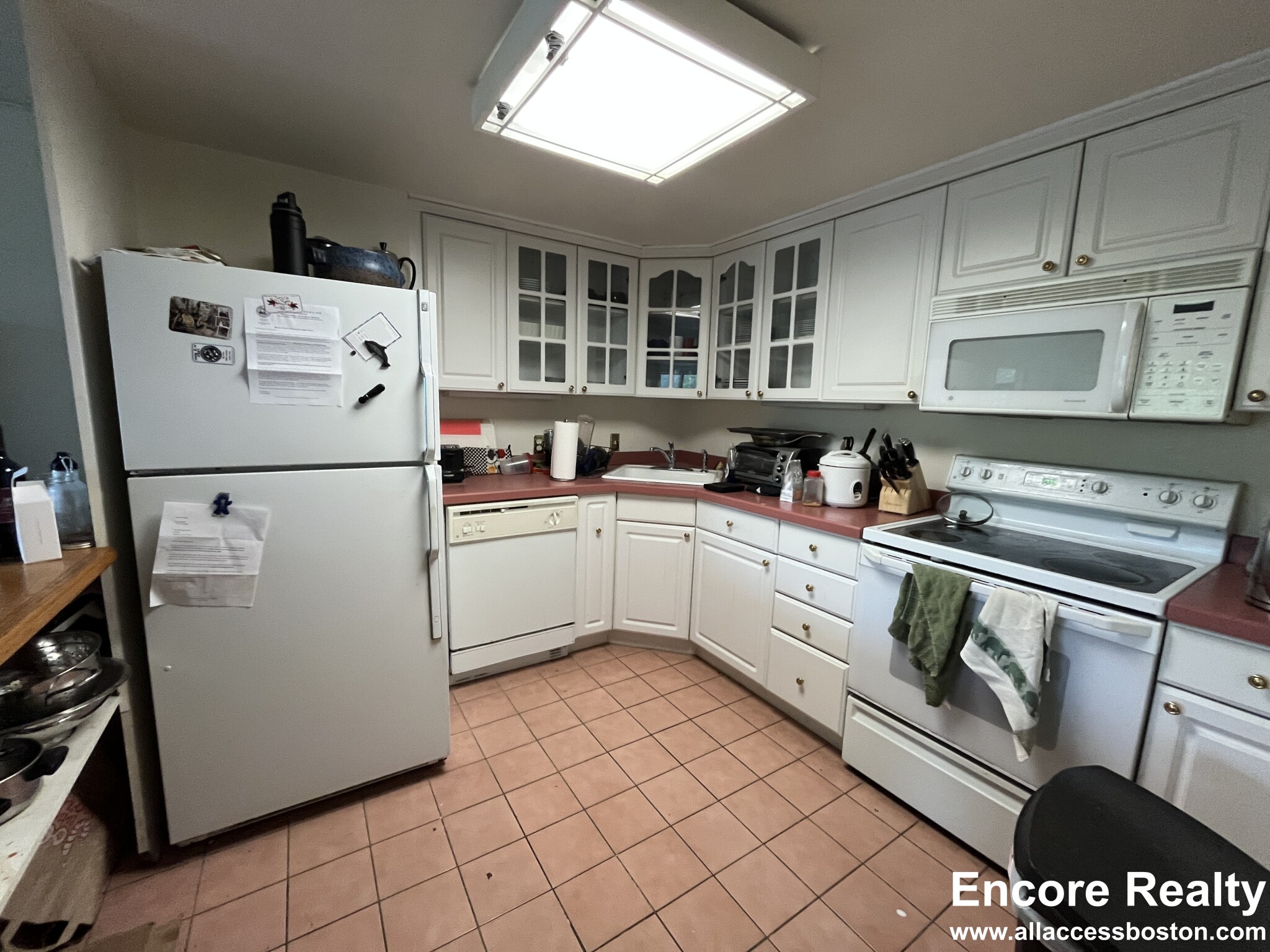 1243 Beacon St, Coolidge Corner