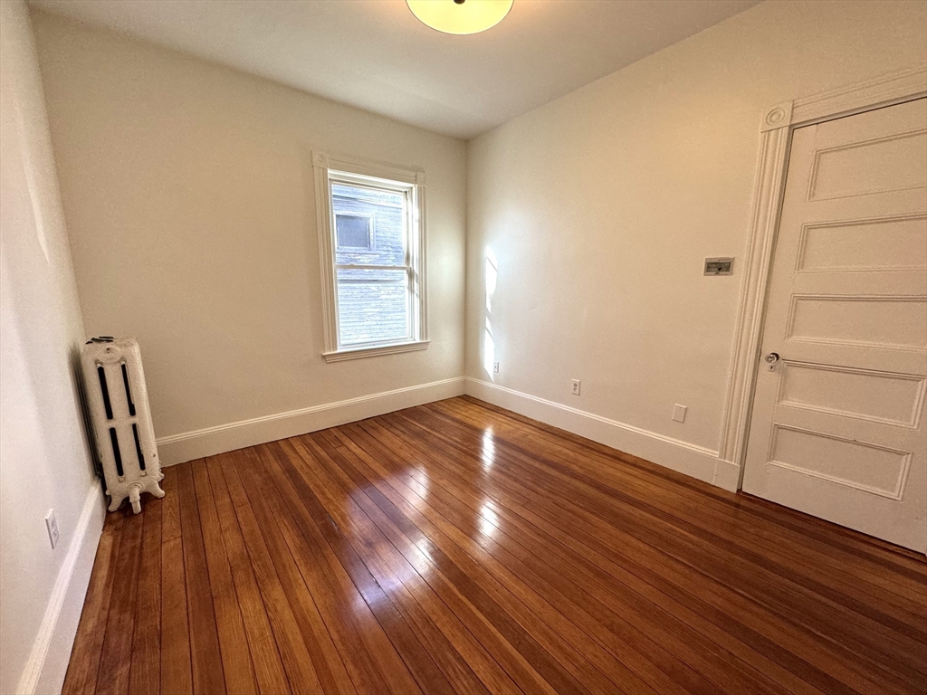 11 East Milton Rd, Brookline