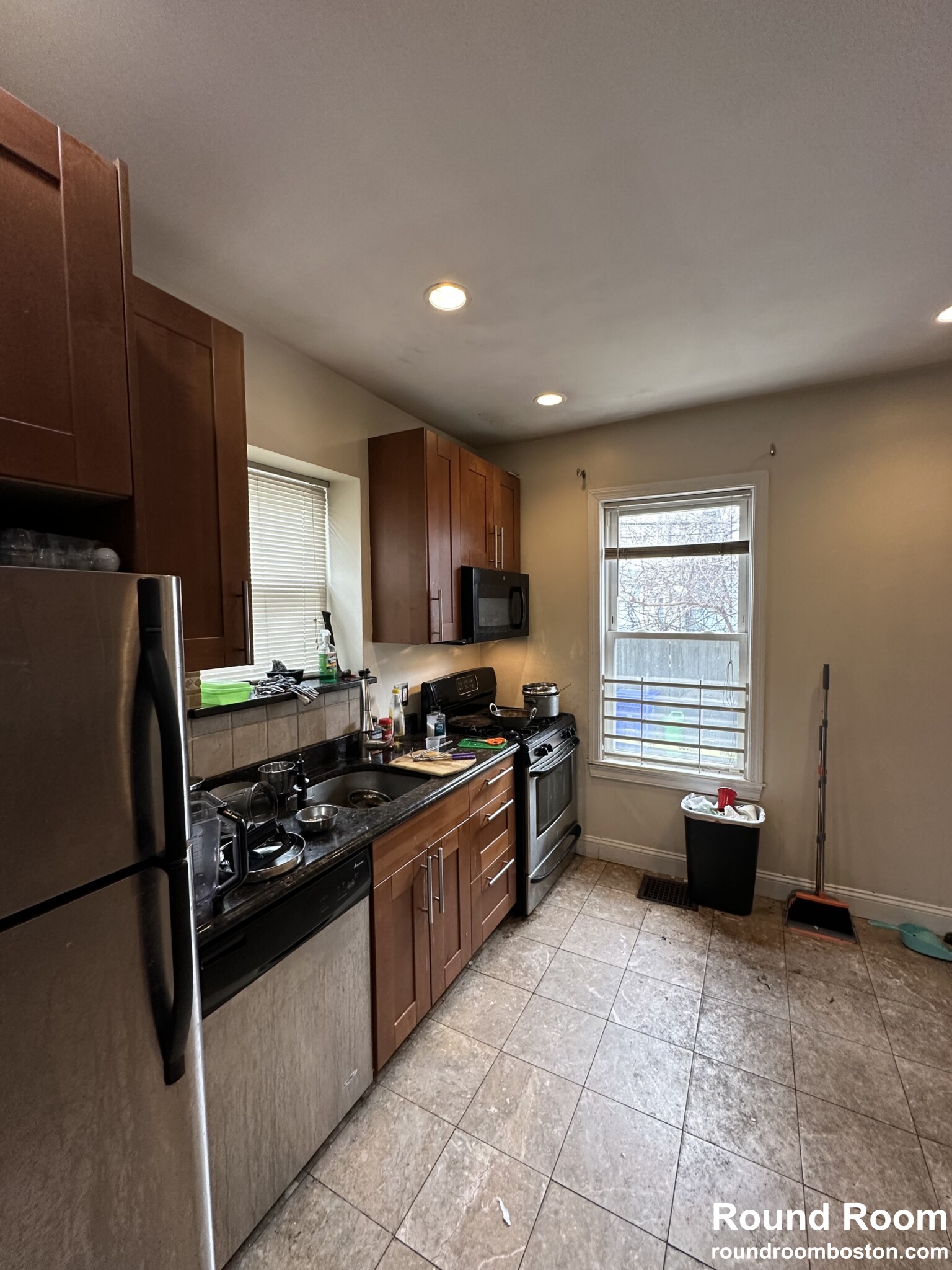 8 Montfern Ave, Oak Square