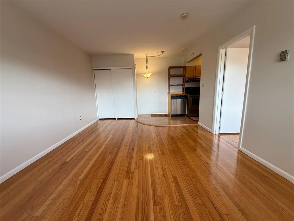 5 Arizona Ter, Arlington