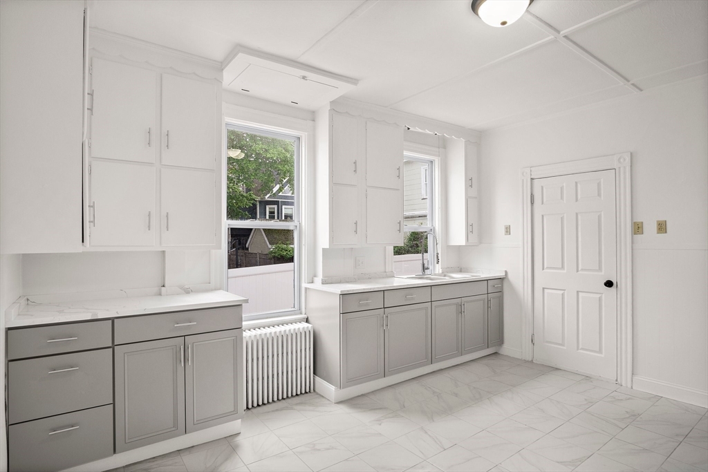 15 West Water St, Wakefield