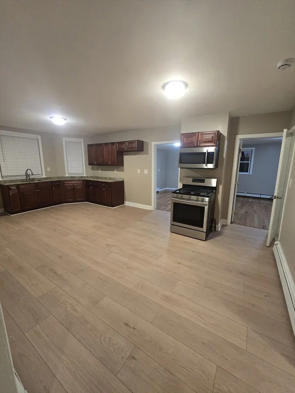 314 N Warren Ave, Brockton