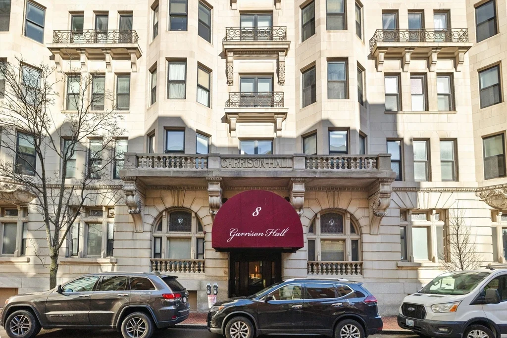 8 Garrison St, Back Bay