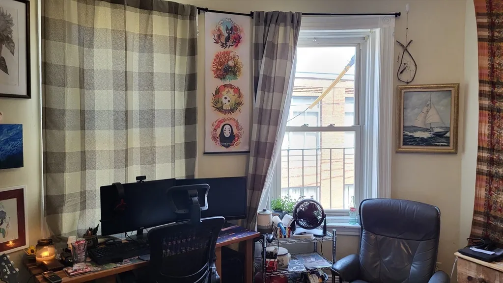 11 Linden St, Allston