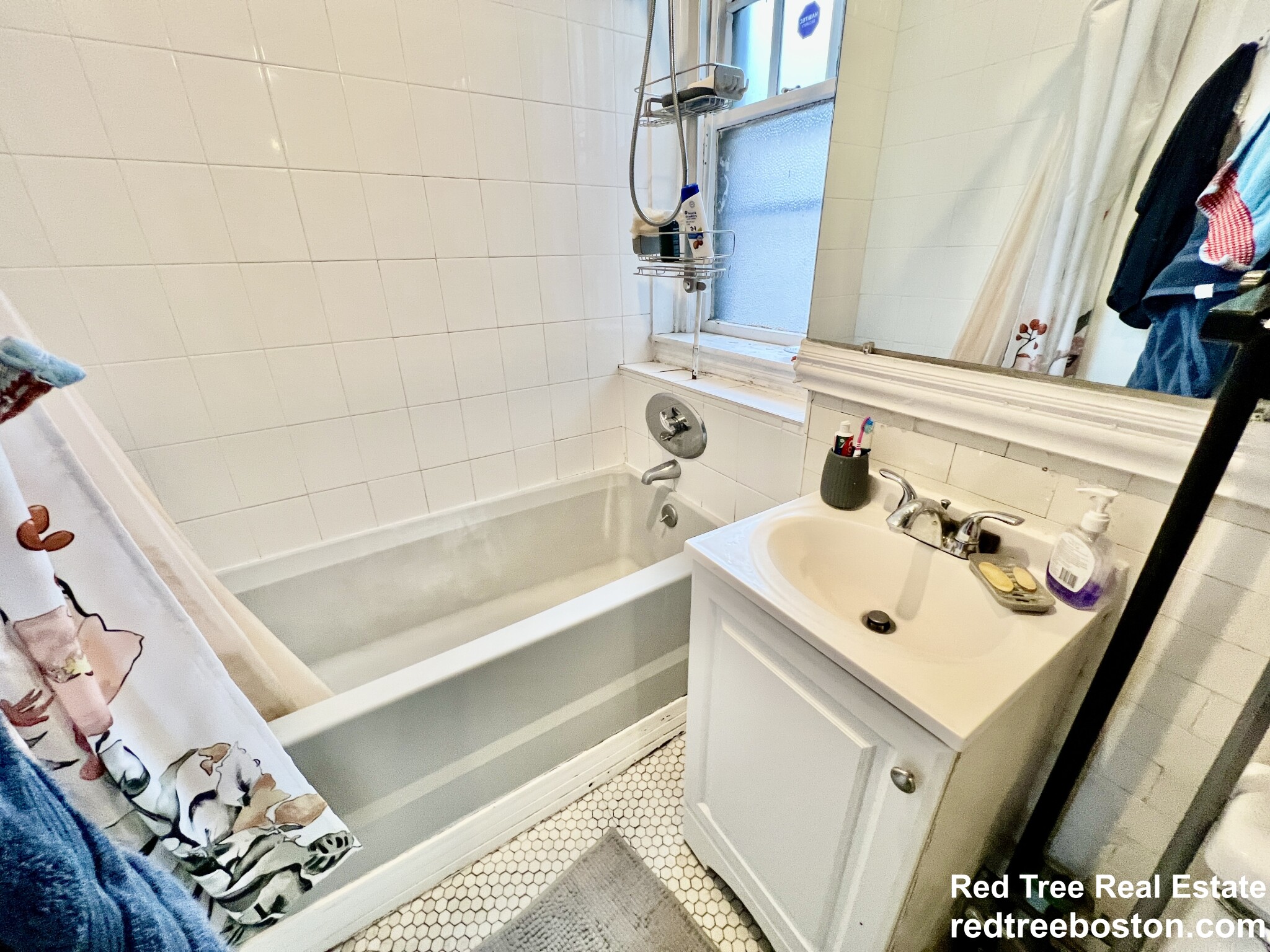 1572 Commonwealth Ave, Brighton