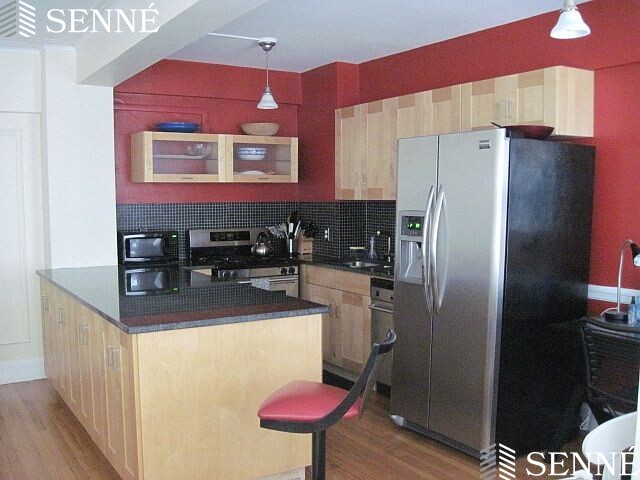 988 Memorial Dr, Harvard Square