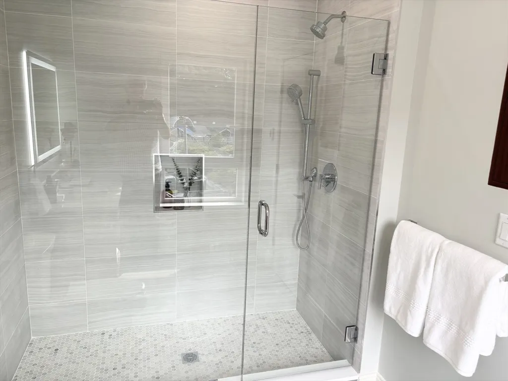 1391 Main St, Walpole