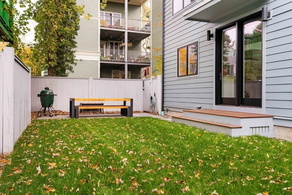 205 Pearl St, Cambridgeport