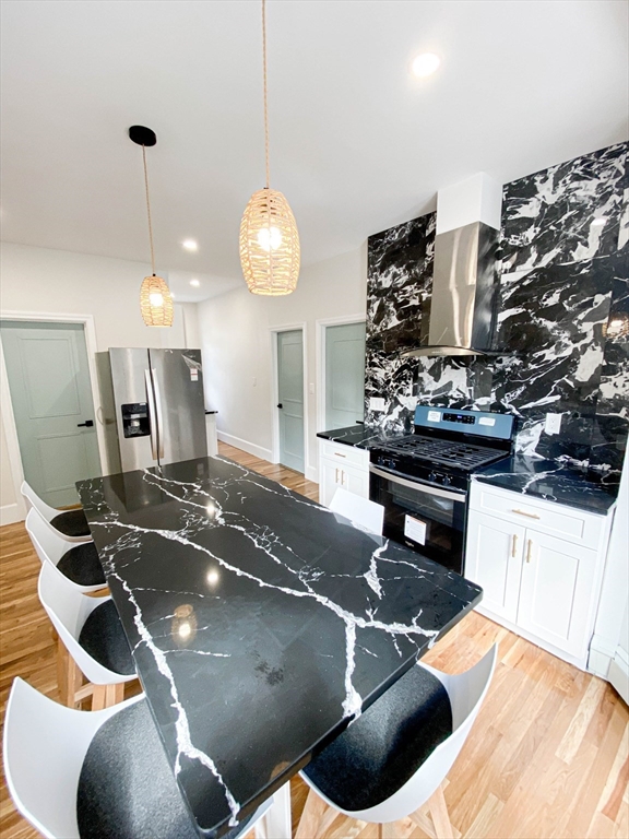 56 Mozart St, Jamaica Plain